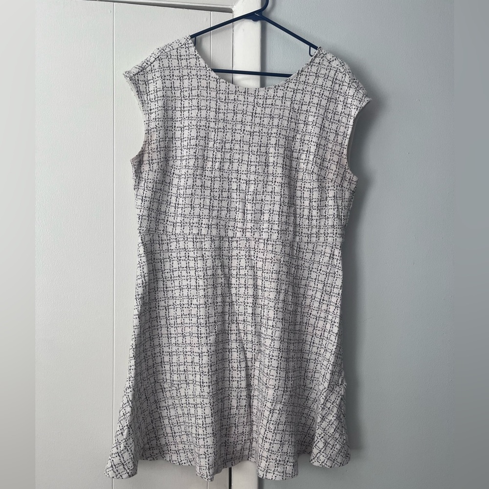 Loft black and cream dress 18 Petite